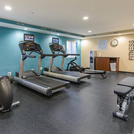 Fairfield Inn Manchester - Boston Regional Airport Екстер'єр фото