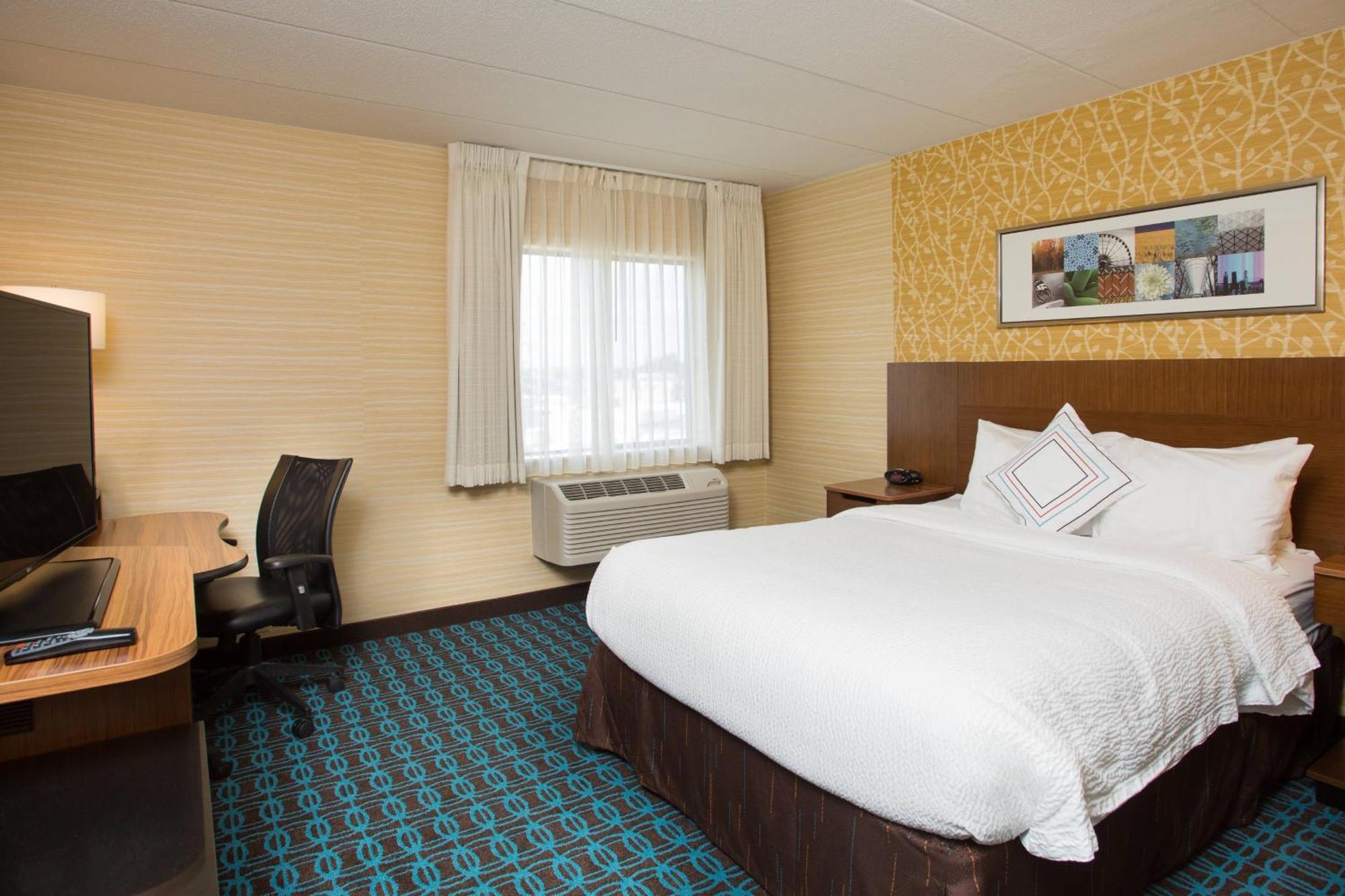 Fairfield Inn Manchester - Boston Regional Airport Екстер'єр фото
