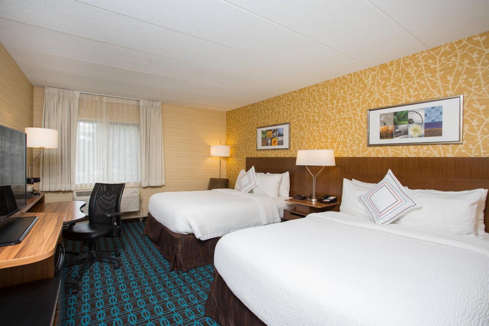 Fairfield Inn Manchester - Boston Regional Airport Екстер'єр фото