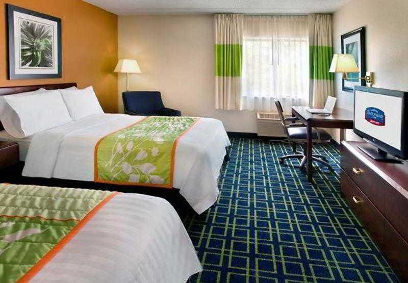 Fairfield Inn Manchester - Boston Regional Airport Номер фото